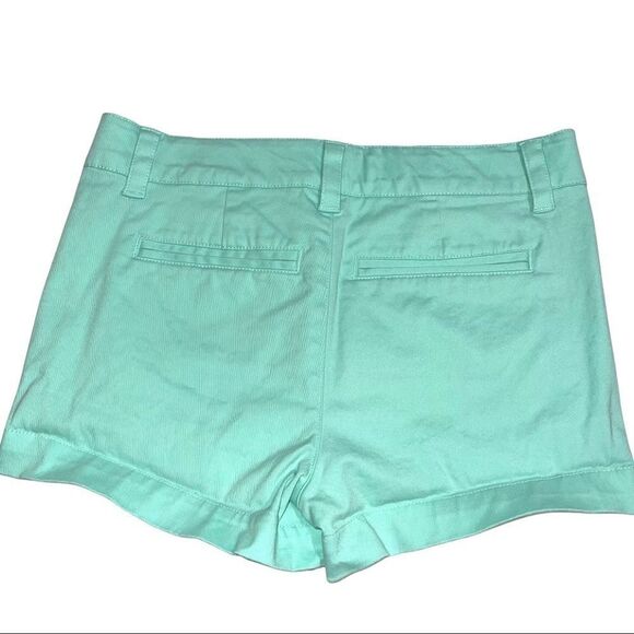 4/$25 - Crown & Ivy Mint Green Girls‎ Chino Shorts - Picture 4 of 4